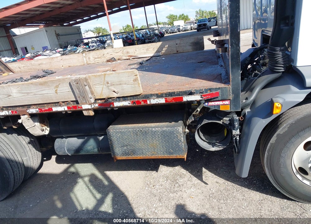 2017 KENWORTH K100E VIN: 3BKJHM6X0HF581429