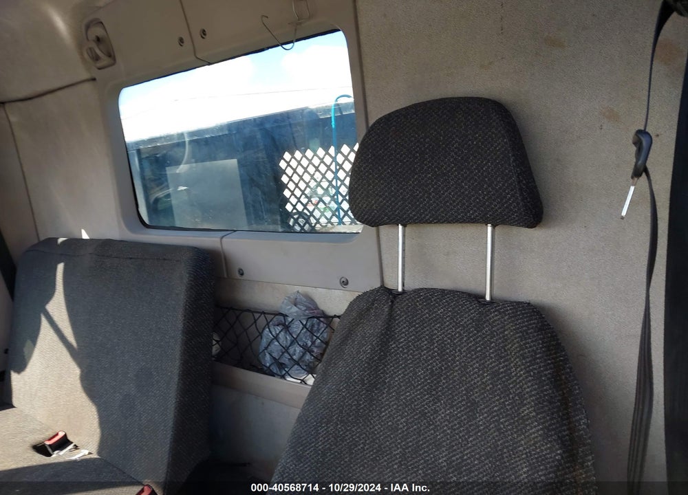 2017 KENWORTH K100E VIN: 3BKJHM6X0HF581429