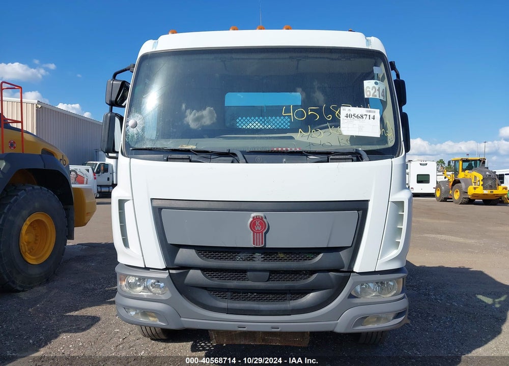 2017 KENWORTH K100E VIN: 3BKJHM6X0HF581429
