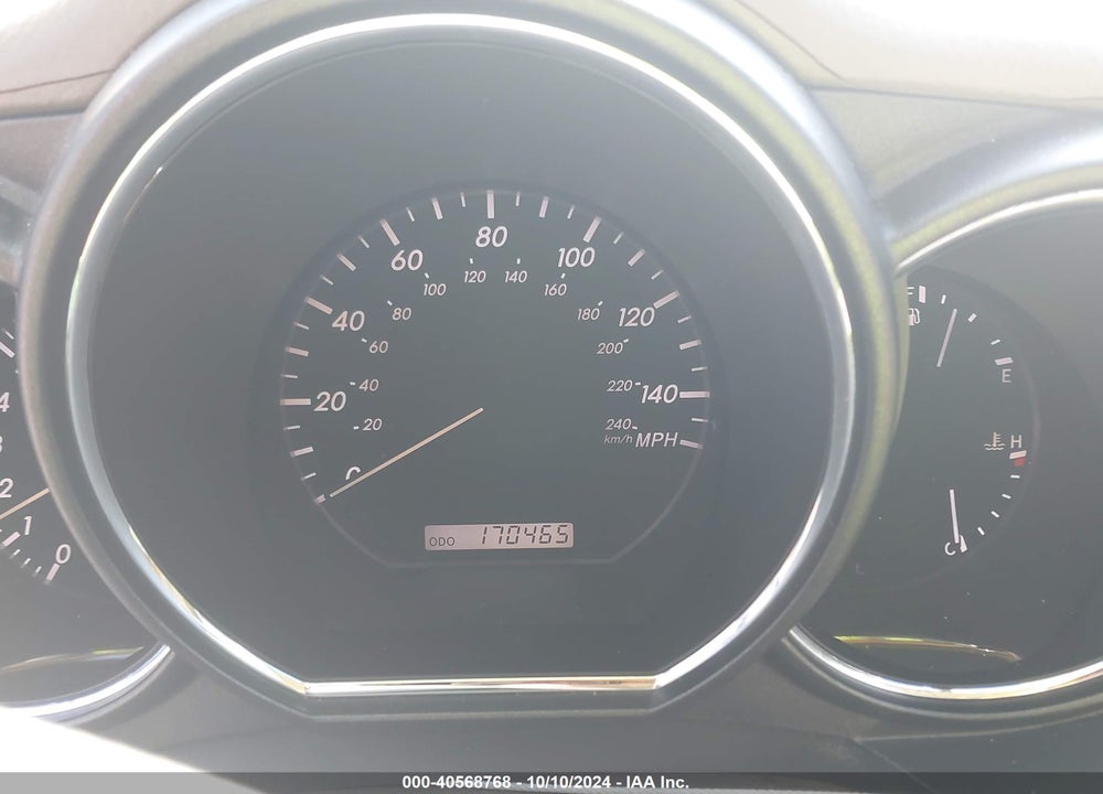 2004 LEXUS RX 330 VIN: JTJGA31U240034328