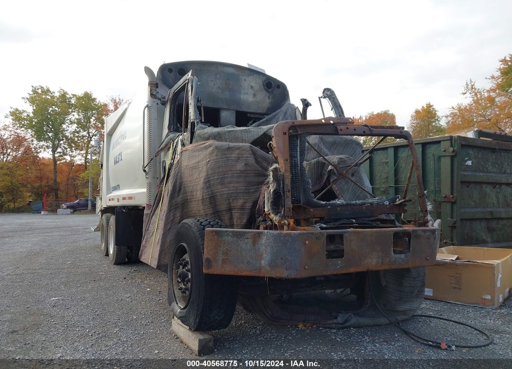 2013 FREIGHTLINER 108SD VIN: 1FVHG5BS6DDBV8732
