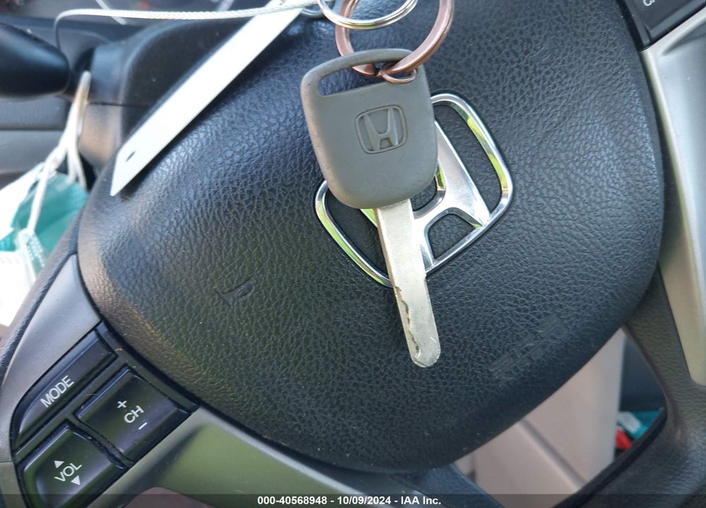 2009 HONDA ACCORD 2.4 LX VIN: 1HGCP26379A152582
