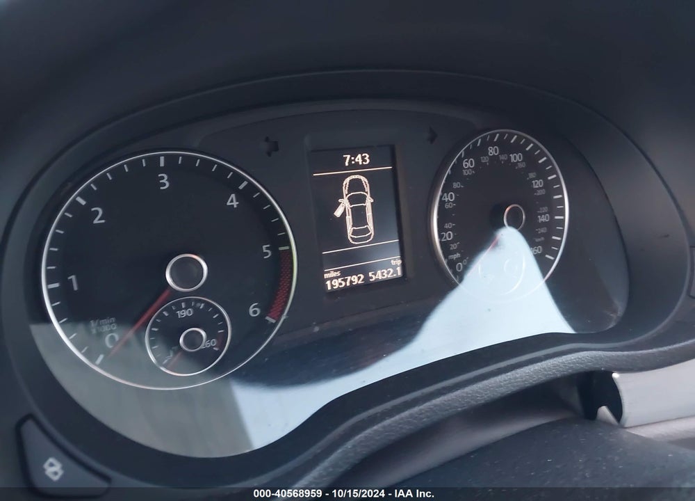 2012 VOLKSWAGEN PASSAT 2.0L TDI SE VIN: 1VWBN7A34CC036883