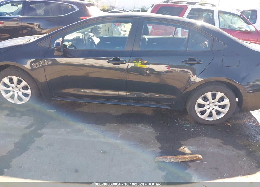 2021 TOYOTA COROLLA LE VIN: 5YFEPMAE8MP263884