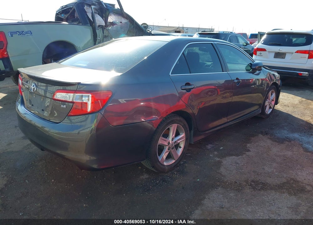 2013 TOYOTA CAMRY SE VIN: 4T1BF1FK2DU657060