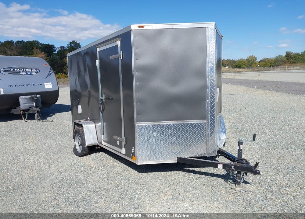 2022 HOMESTEADER SINGLE AXLE ENCLOSED VIN: 5HABE1017NN111104