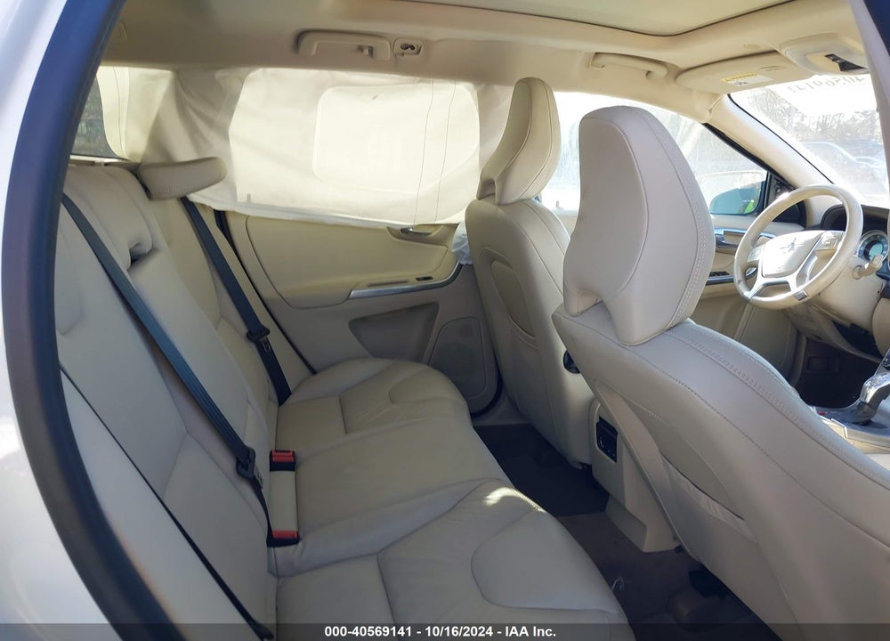 2013 VOLVO XC60 T6 VIN: YV4902DZXD2383609