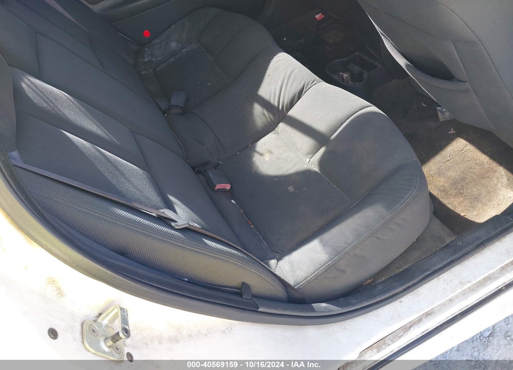 2005 PONTIAC GRAND PRIX VIN: 2G2WP522351200713