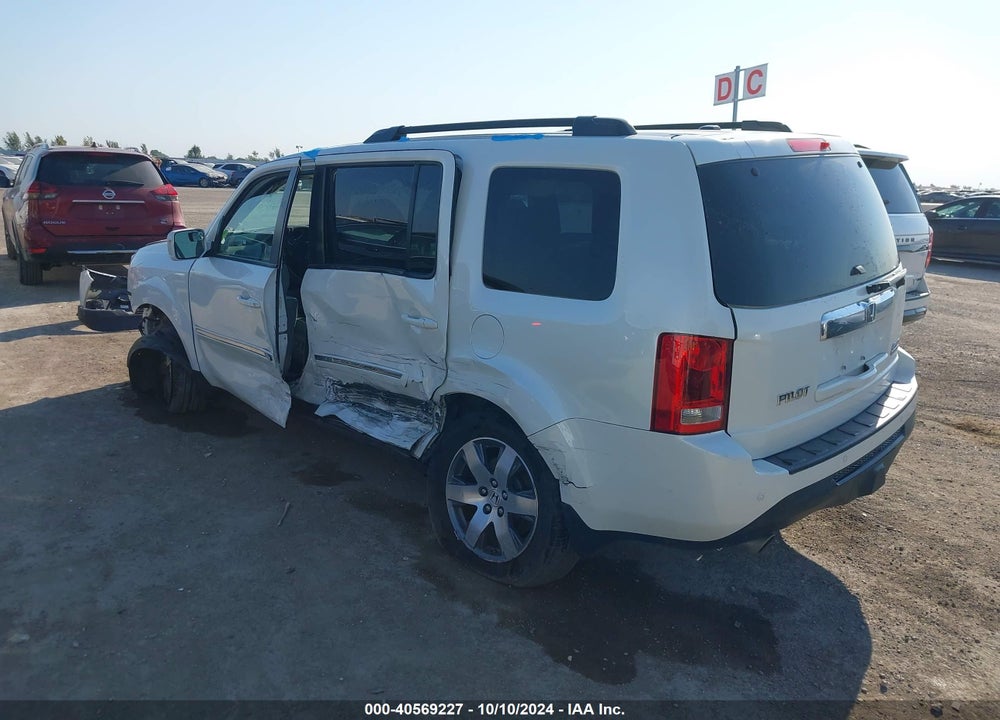 2014 HONDA PILOT TOURING VIN: 5FNYF4H95EB026176