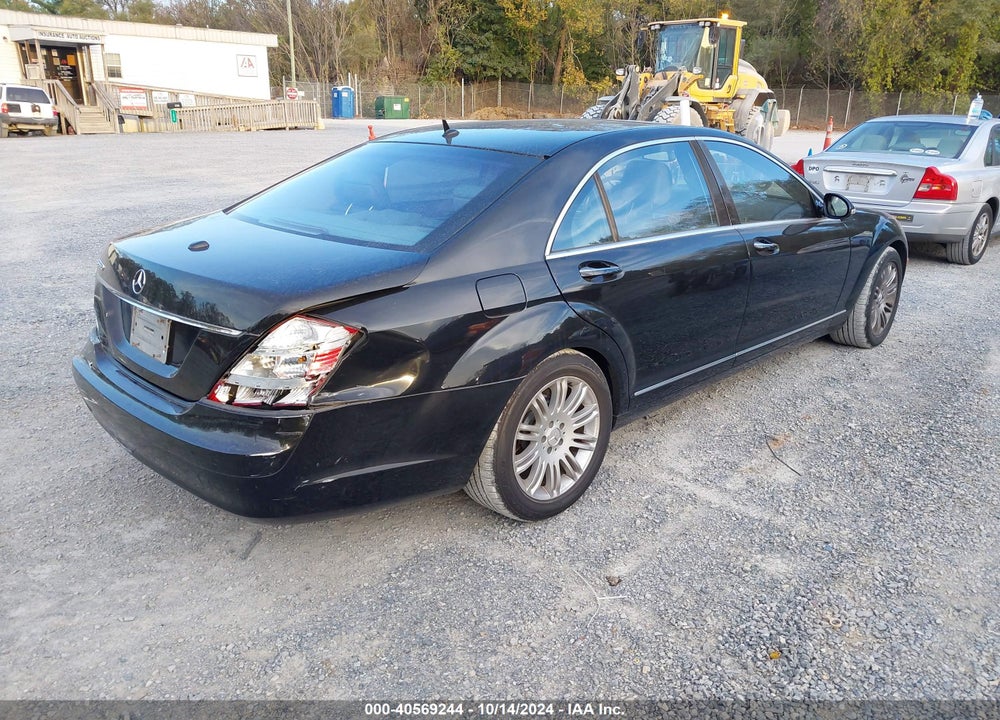 2007 MERCEDES-BENZ S 550 VIN: WDDNG71X17A039602