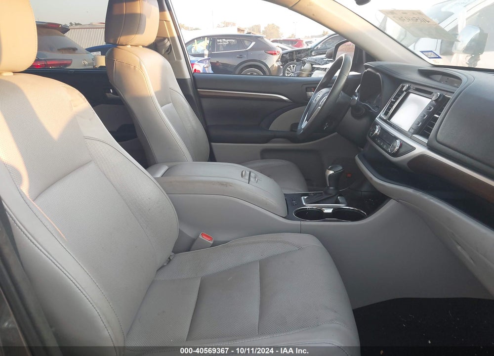 2016 TOYOTA HIGHLANDER LIMITED V6 VIN: 5TDYKRFH7GS137023