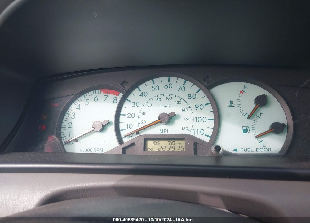 2004 TOYOTA COROLLA LE VIN: 1NXBR32EX4Z217767