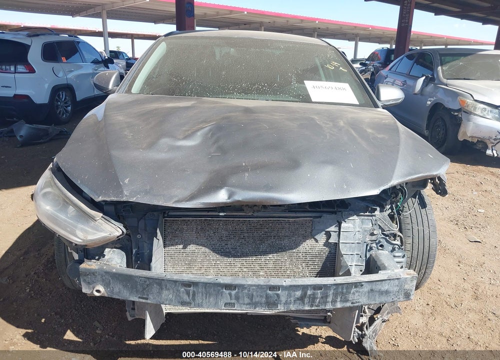 2017 HYUNDAI ELANTRA SE VIN: KMHD74LF3HU394713