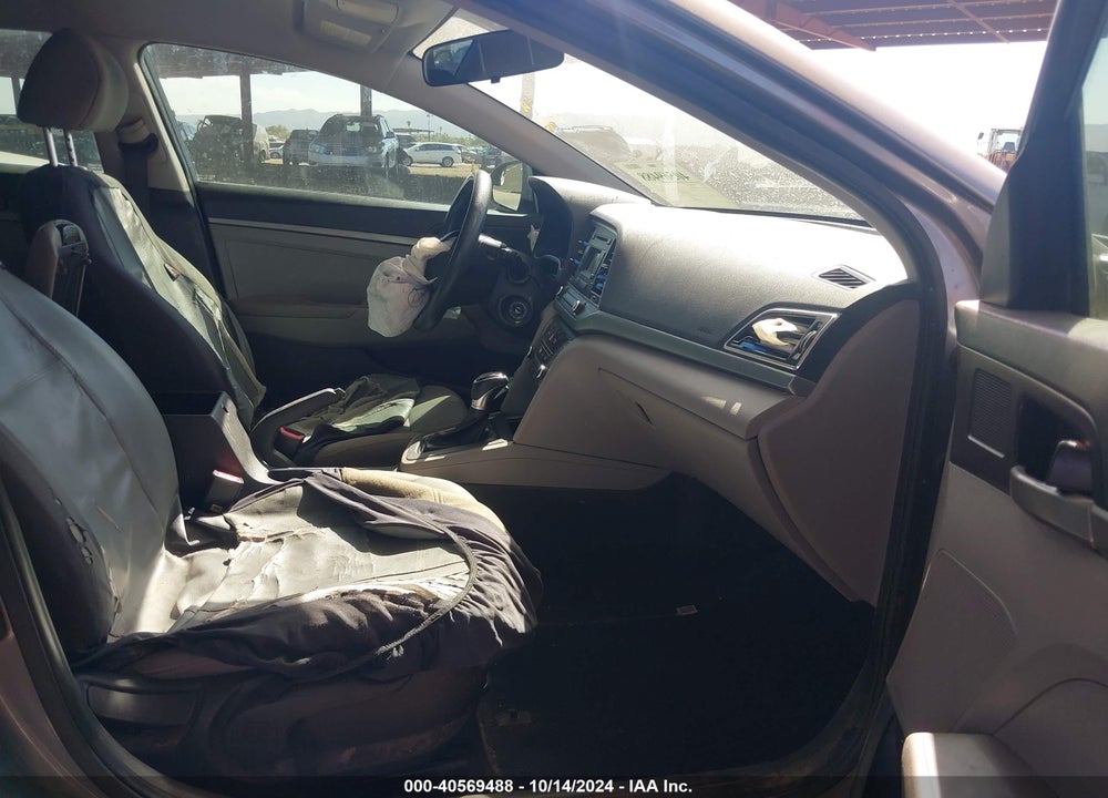 2017 HYUNDAI ELANTRA SE VIN: KMHD74LF3HU394713