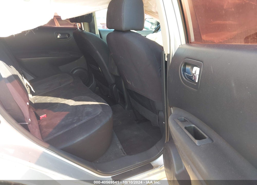 2011 NISSAN ROGUE S VIN: JN8AS5MT8BW563771