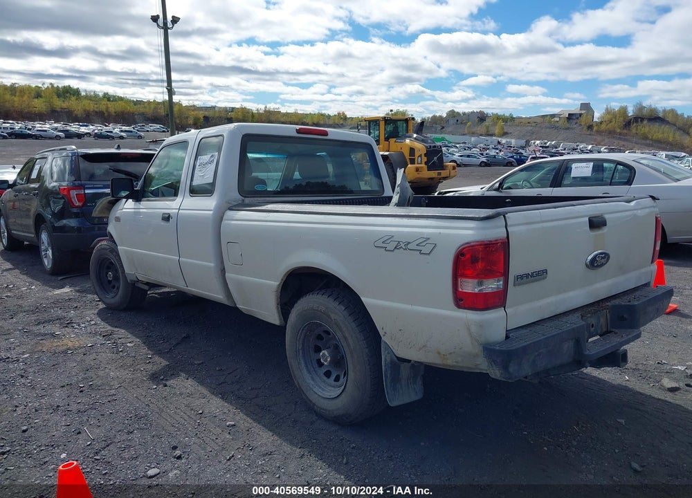 2011 FORD RANGER XL VIN: 1FTLR1FE8BPA67872