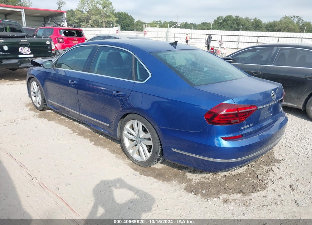 2017 VOLKSWAGEN PASSAT 1.8T SEL PREMIUM VIN: 1VWCT7A39HC075485
