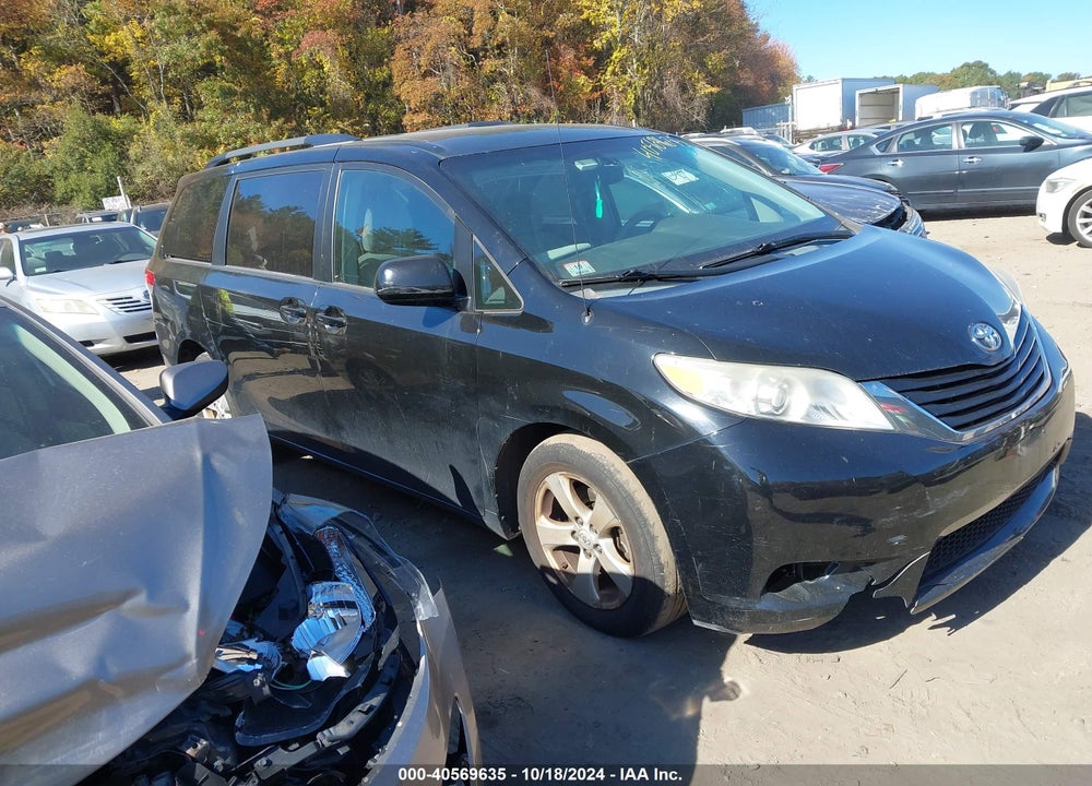 2011 TOYOTA SIENNA LE V6 VIN: 5TDKK3DC7BS066344