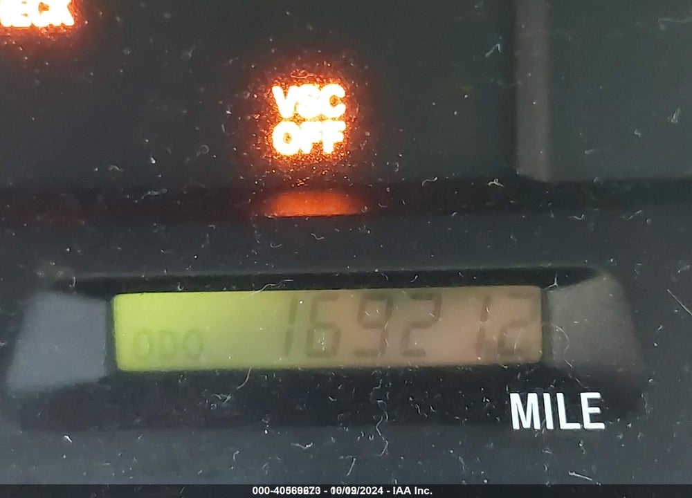2000 TOYOTA AVALON XLS VIN: 4T1BF28B6YU056923