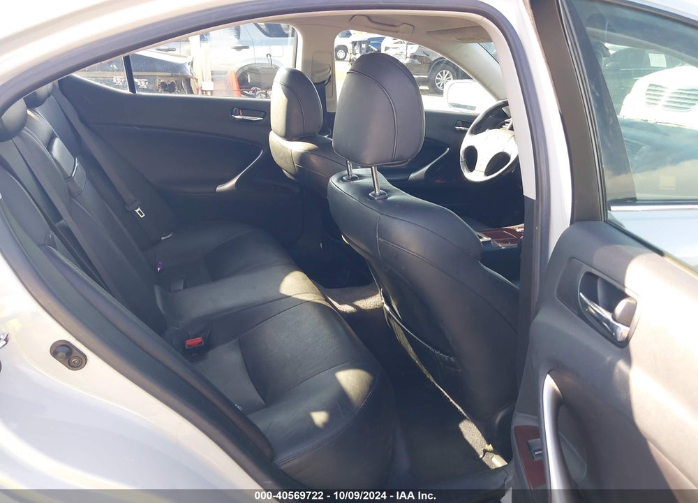 2008 LEXUS IS 250 VIN: JTHBK262785081440