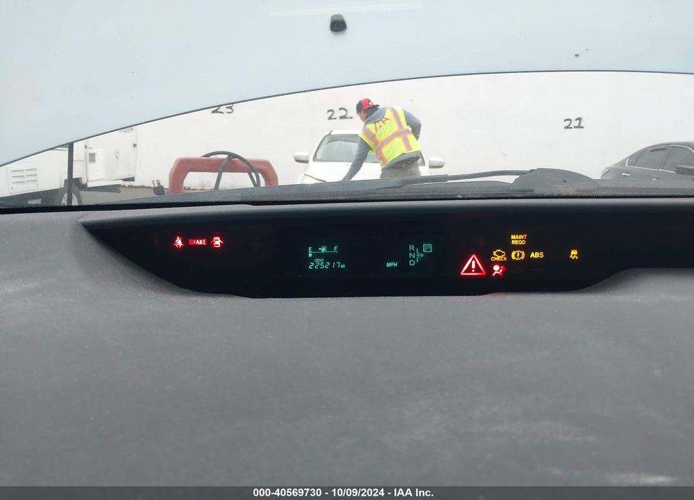 2005 TOYOTA PRIUS VIN: JTDKB20U153090749