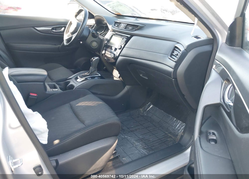 2019 NISSAN ROGUE SV VIN: JN8AT2MT1KW264652