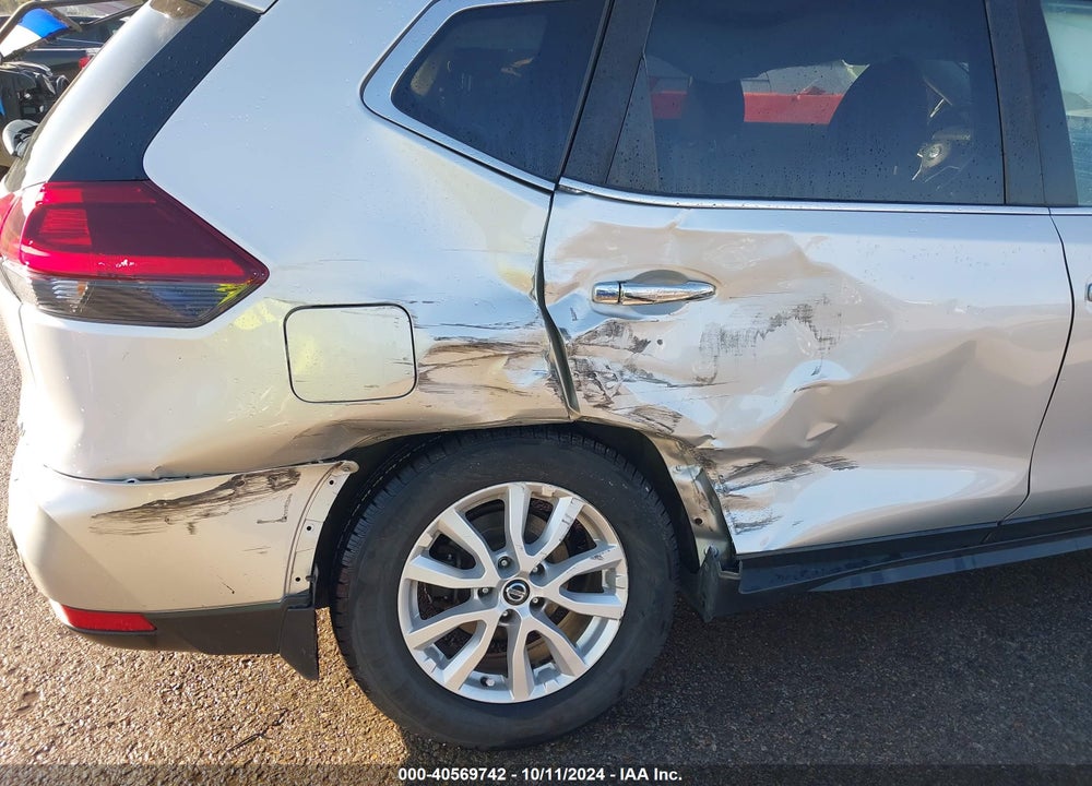 2019 NISSAN ROGUE SV VIN: JN8AT2MT1KW264652
