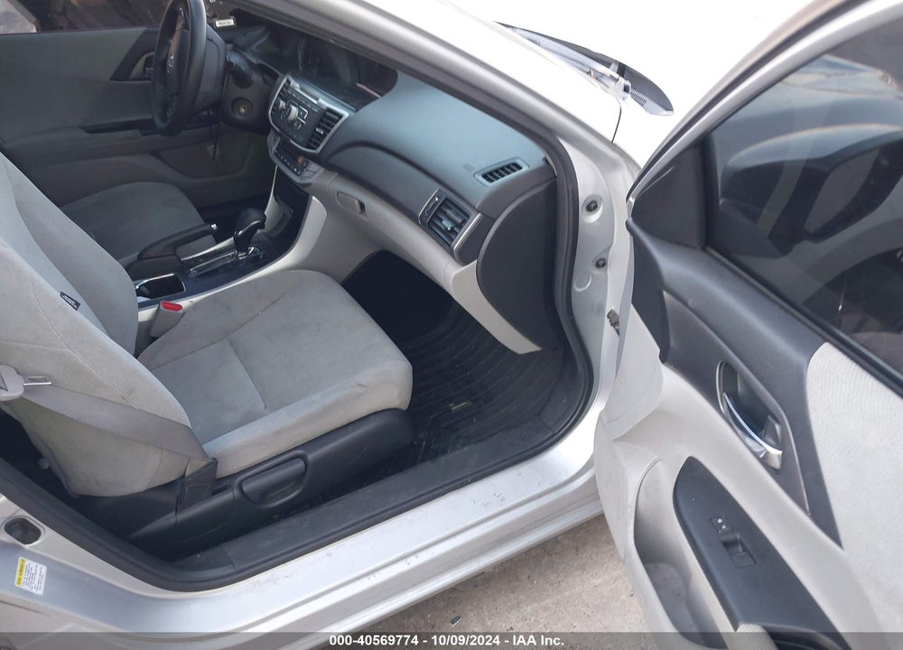 2013 HONDA ACCORD LX VIN: 1HGCR2F36DA077151