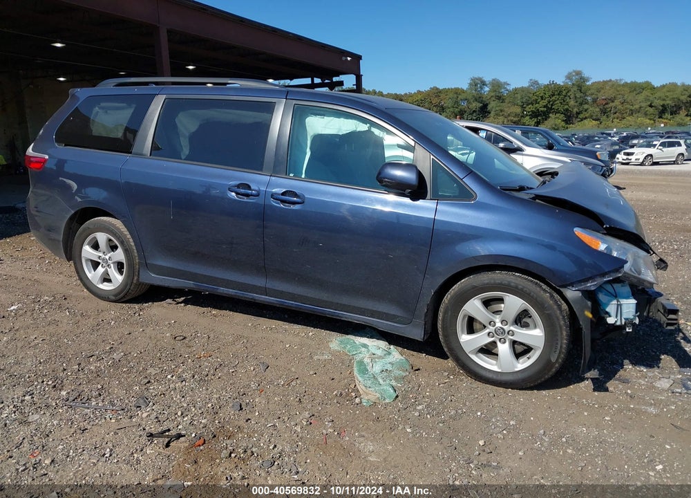 2019 TOYOTA SIENNA LE 8 PASSENGER VIN: 5TDKZ3DC2KS008251