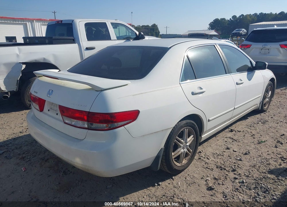 2003 HONDA ACCORD 2.4 EX VIN: JHMCM56633C062195