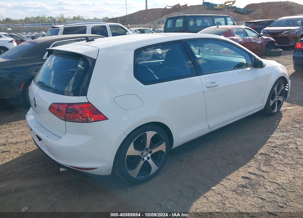 2015 VOLKSWAGEN GOLF GTI 2.0T SE 2-DOOR VIN: 3VWTT7AU7FM086571