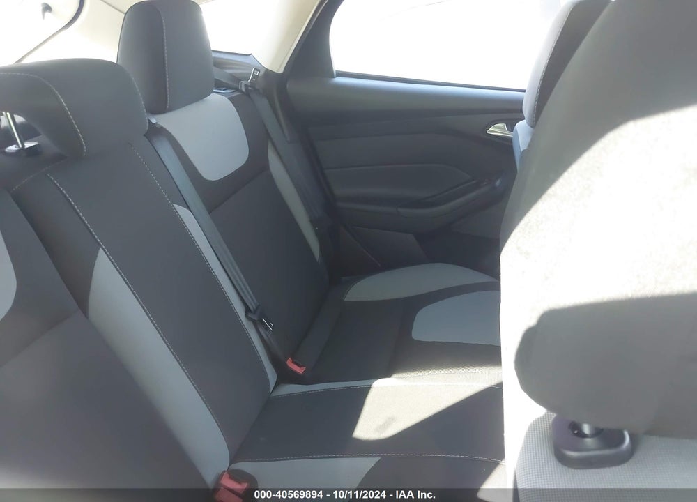 2014 FORD FOCUS SE VIN: 1FADP3K23EL279582