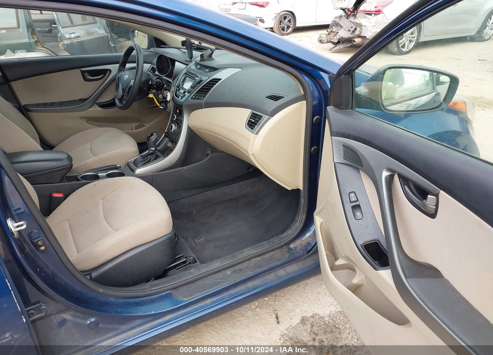2015 HYUNDAI ELANTRA SE VIN: KMHDH4AE5FU389162