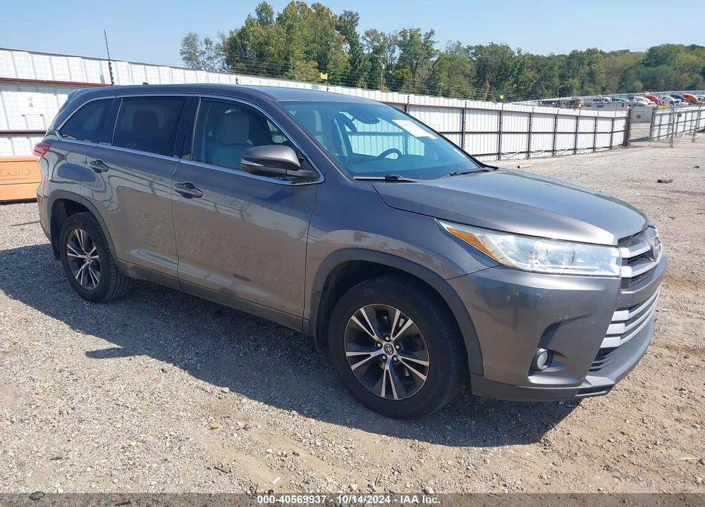 2017 TOYOTA HIGHLANDER LE PLUS VIN: 5TDZZRFH4HS206011