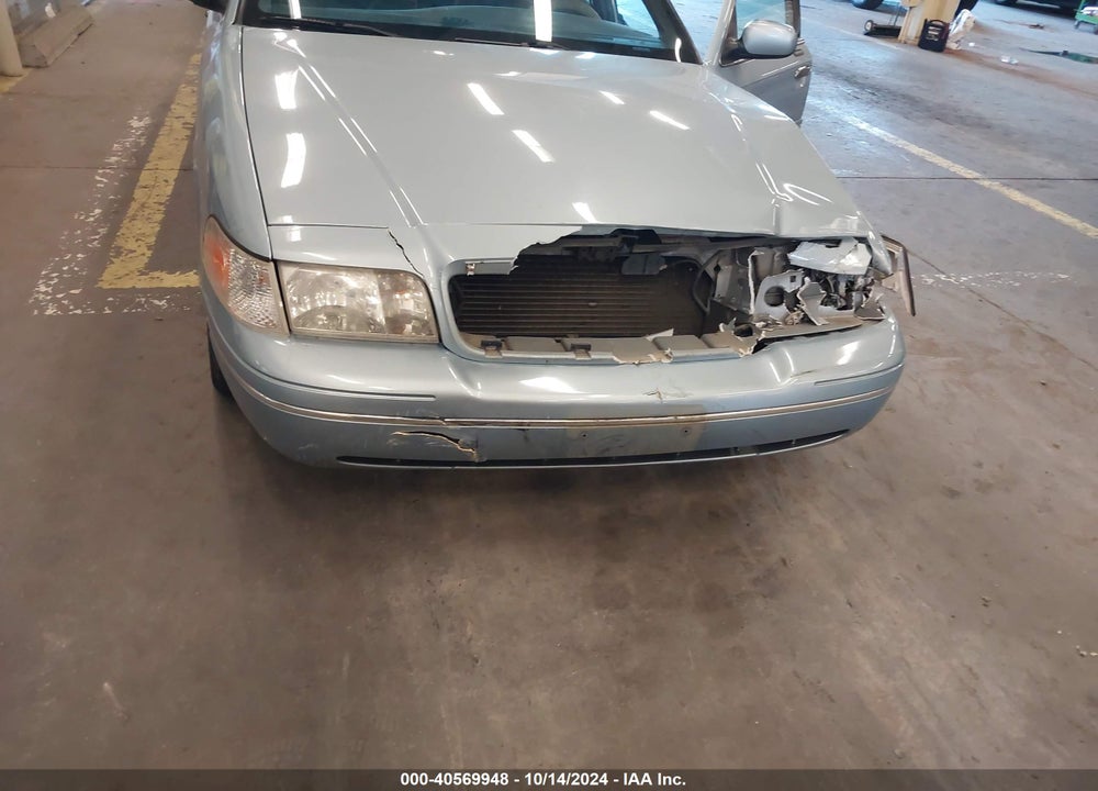 2001 FORD CROWN VICTORIA VIN: 2FAFP74W61X140544