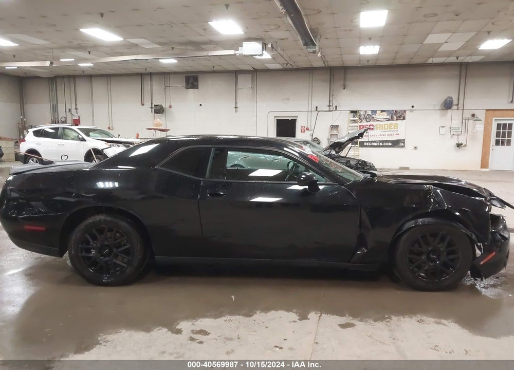 2017 DODGE CHALLENGER SXT VIN: 2C3CDZAG6HH587317