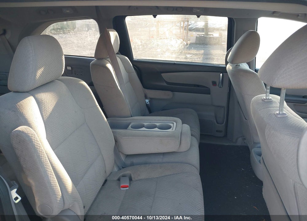 2016 HONDA ODYSSEY SE VIN: 5FNRL5H38GB086454