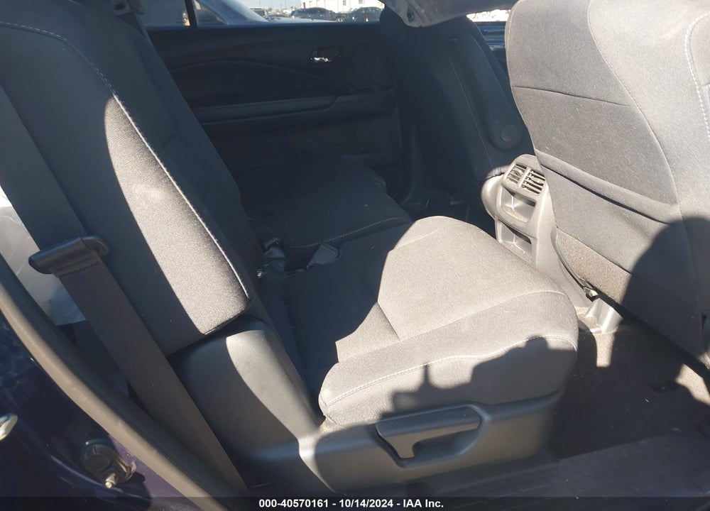 2019 HONDA PASSPORT SPORT VIN: 5FNYF7H21KB005678