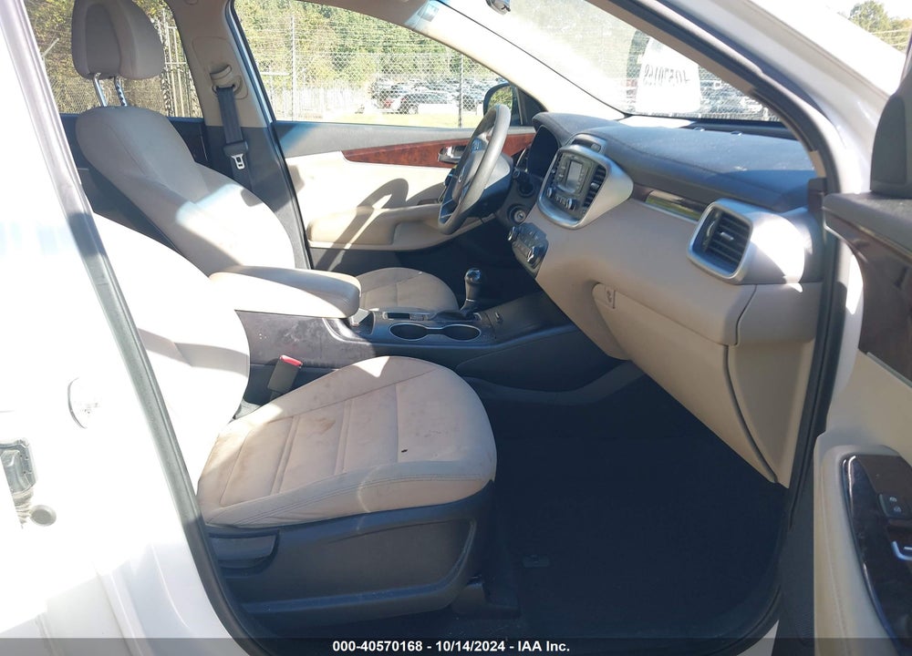2016 KIA SORENTO 3.3L LX VIN: 5XYPGDA54GG159894