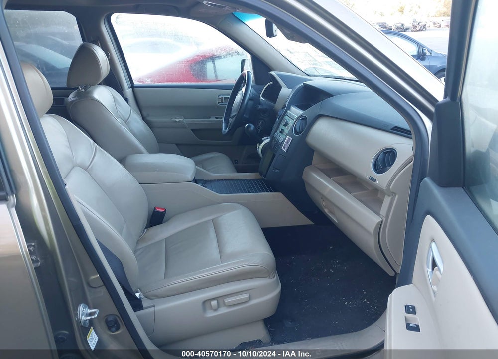 2011 HONDA PILOT EX-L VIN: 5FNYF4H54BB002573