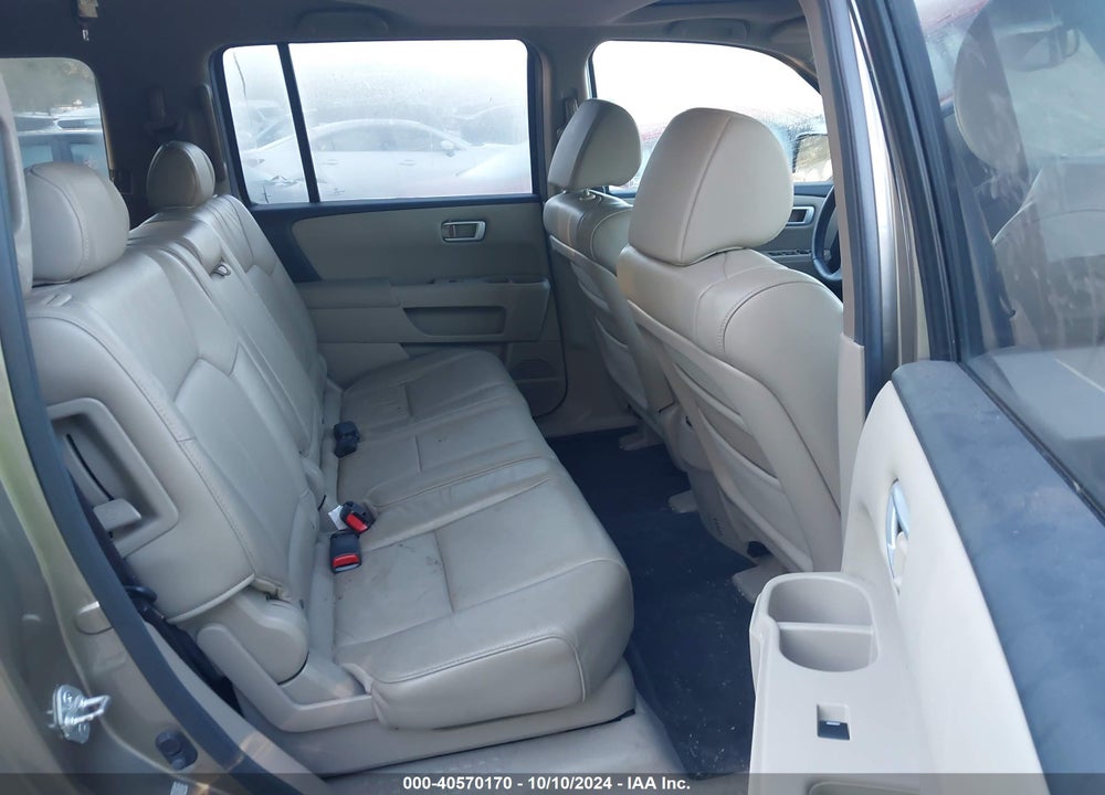 2011 HONDA PILOT EX-L VIN: 5FNYF4H54BB002573