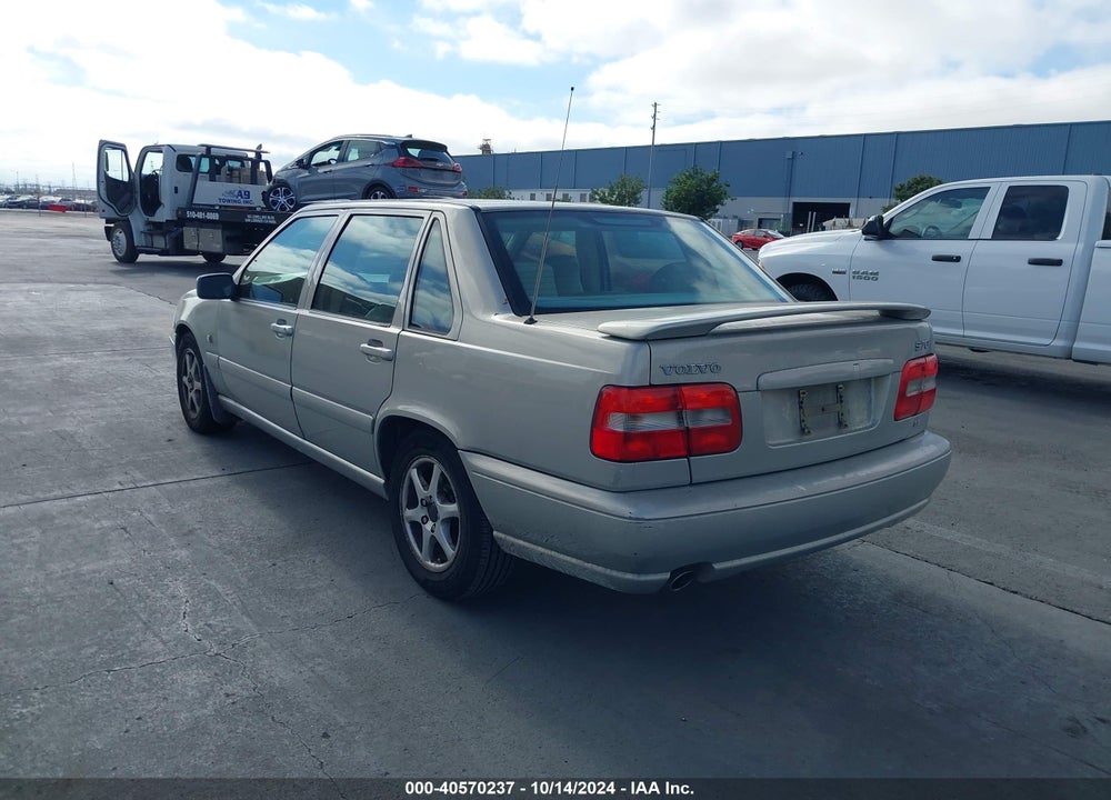 2000 VOLVO S70 SE VIN: YV1LS61J5Y2662278