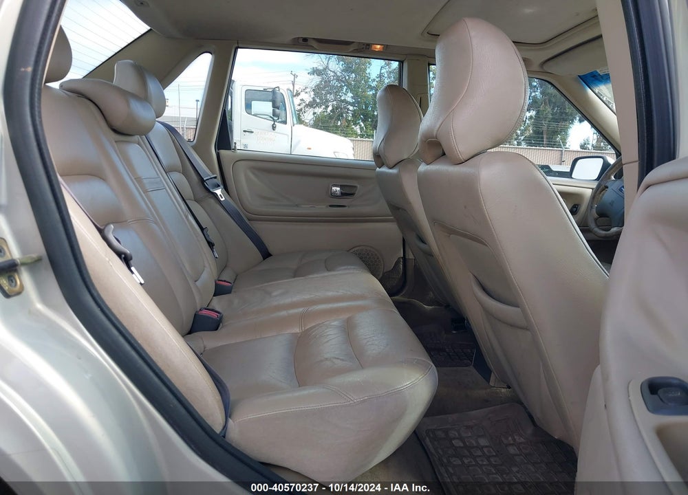 2000 VOLVO S70 SE VIN: YV1LS61J5Y2662278