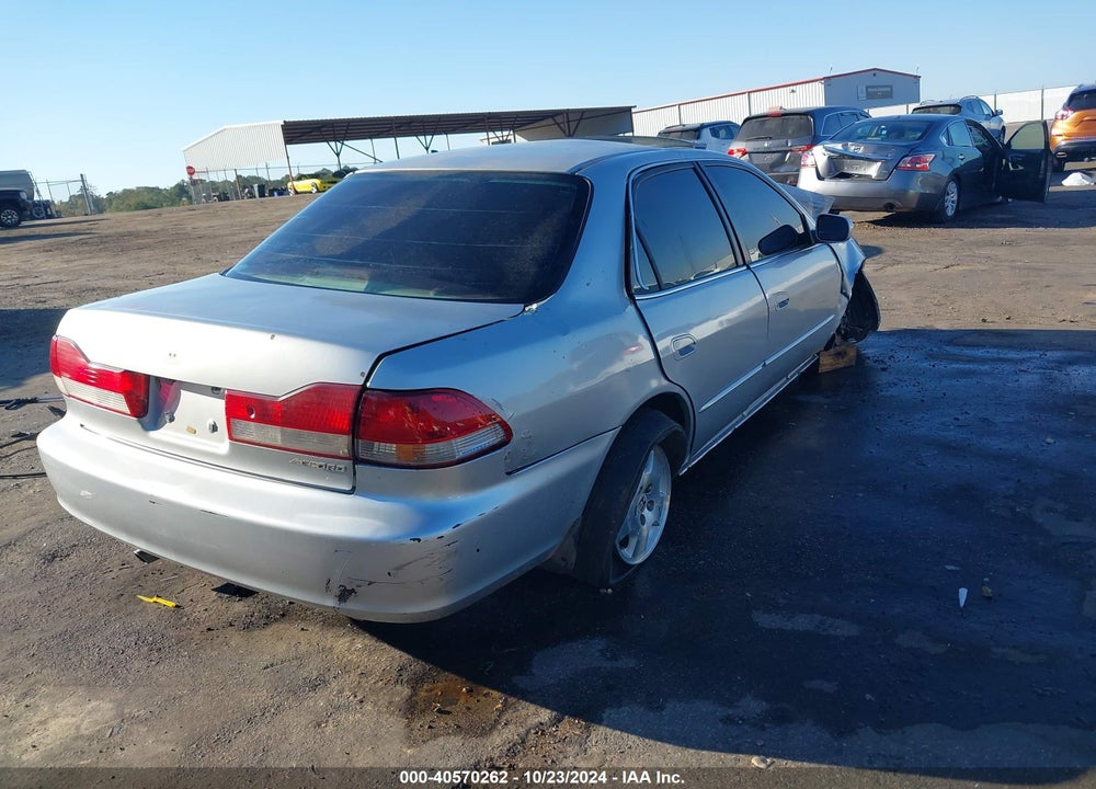2001 HONDA ACCORD 3.0 EX VIN: 1HGCG16521A011791