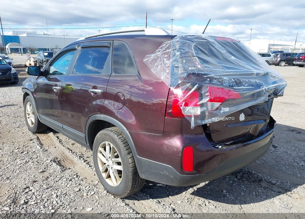 2014 KIA SORENTO LX VIN: 5XYKT3A60EG455131