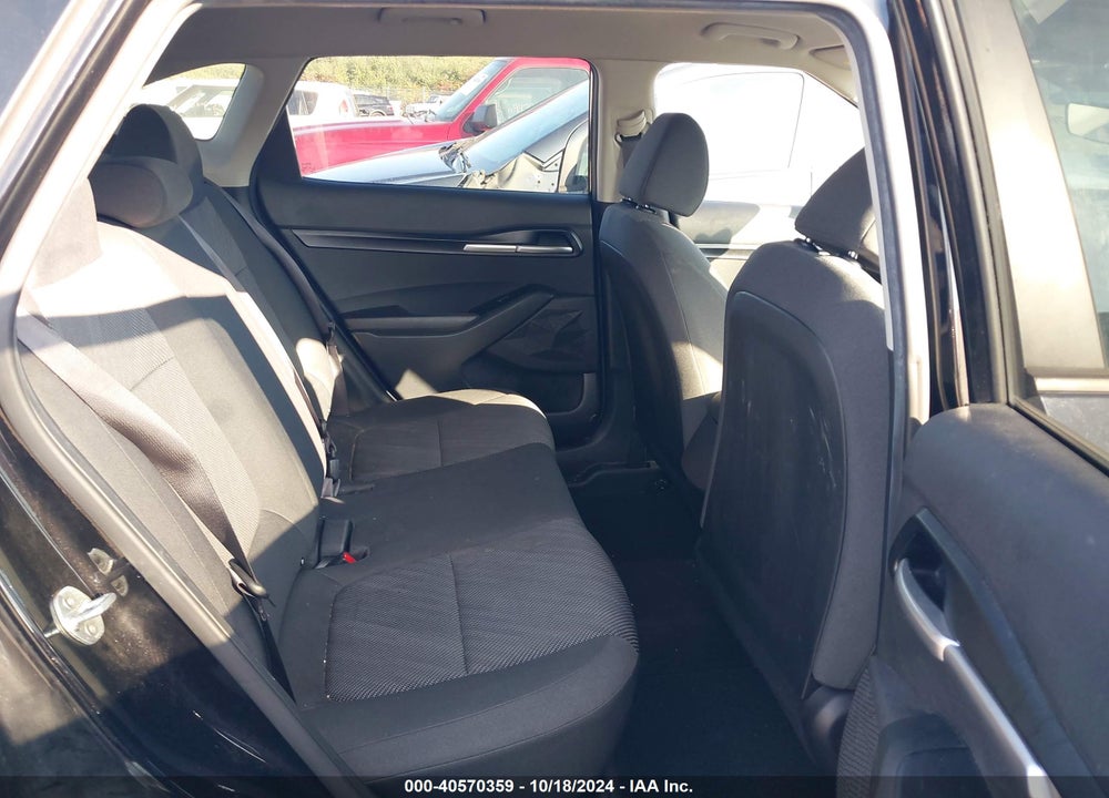 2021 KIA SELTOS LX VIN: KNDEPCAA2M7044296