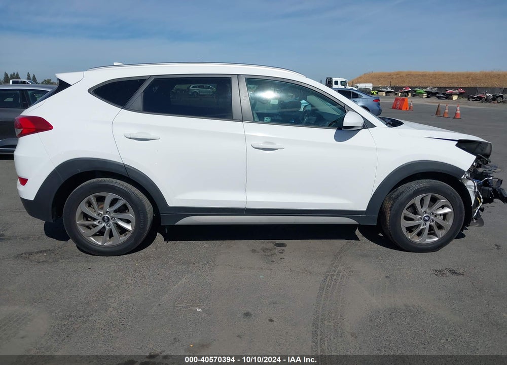 2018 HYUNDAI TUCSON SEL VIN: KM8J3CA46JU825402