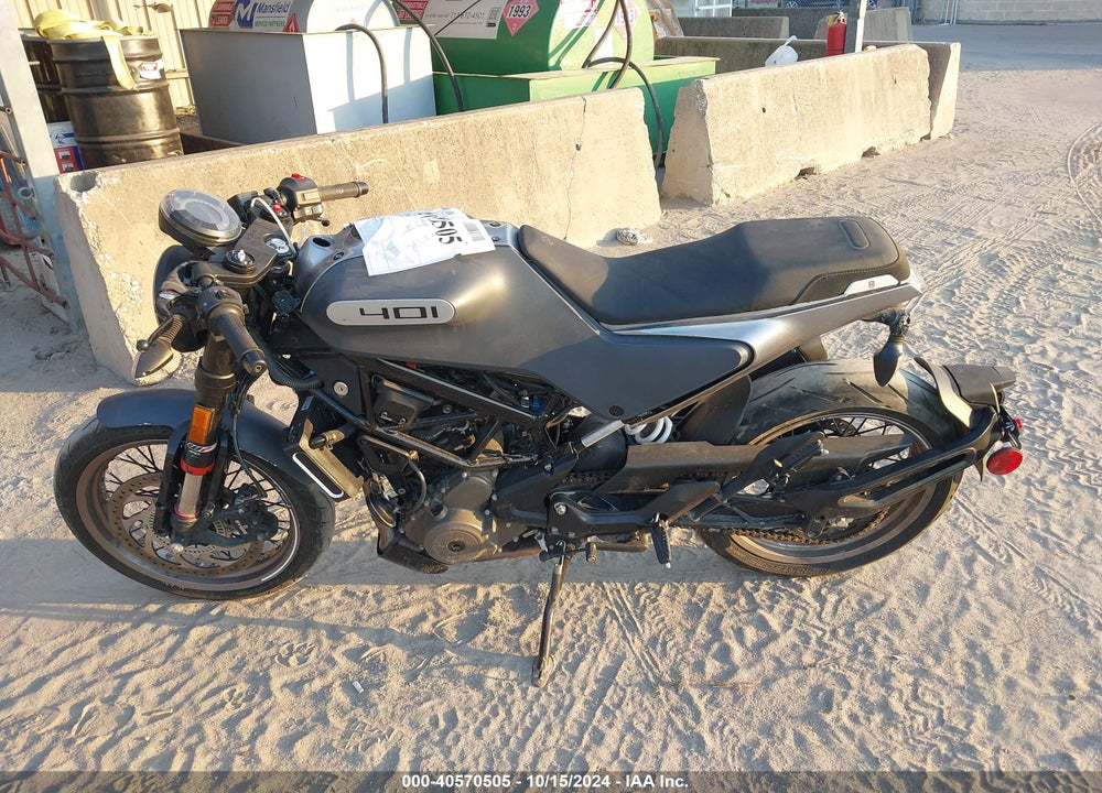 2022 HUSQVARNA VITPILEN 401/SVARTPILEN 401 VIN: MD2JUJ407NC206232