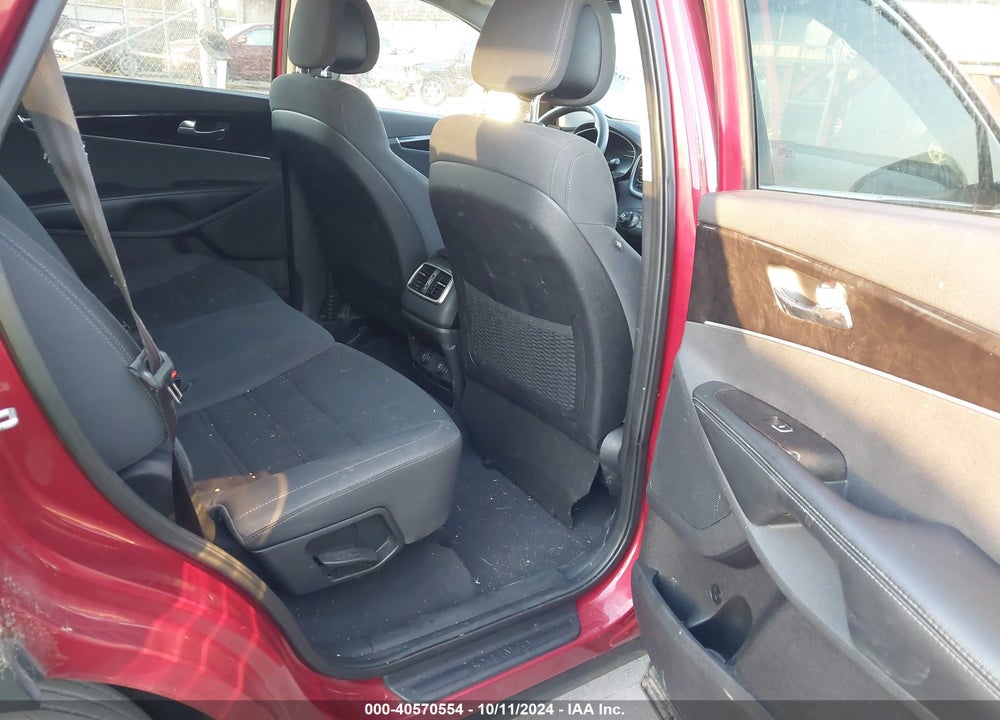2016 KIA SORENTO 2.4L LX VIN: 5XYPG4A35GG021859
