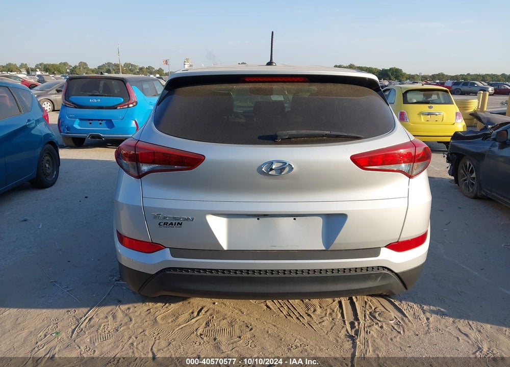2016 HYUNDAI TUCSON SE VIN: KM8J23A43GU240546
